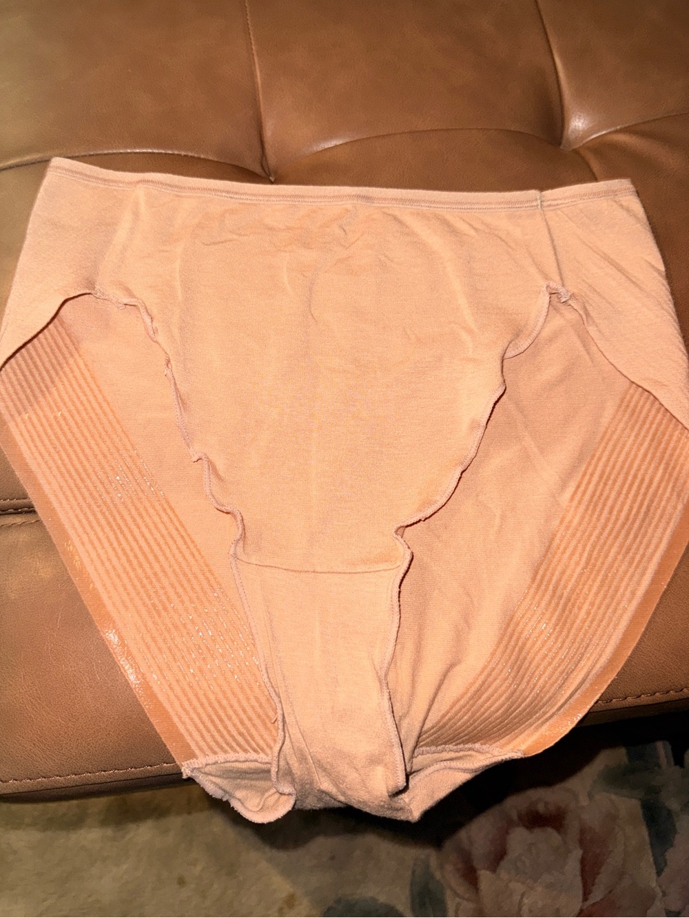 SOMA Seamless High-Waist Shaping Briefs in Peach -soft cotton blend. Sz 2.